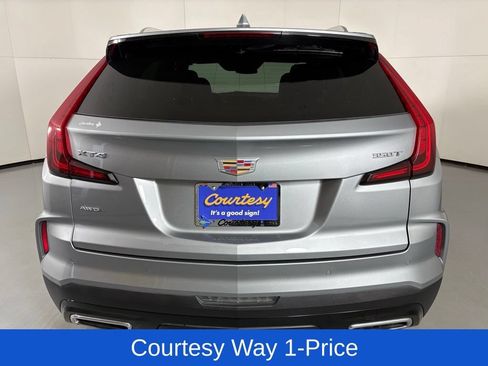 Used 2024 Cadillac XT4 Premium Luxury AWD/4WD image 9