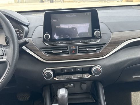 Used 2023 Nissan Altima 2.5 SV image 22