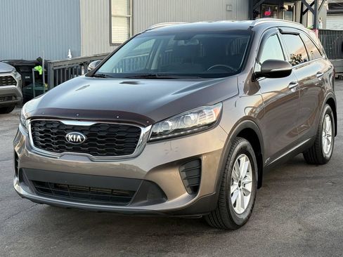 Used 2019 Kia Sorento AWD w/ LX Convenience Package image 6