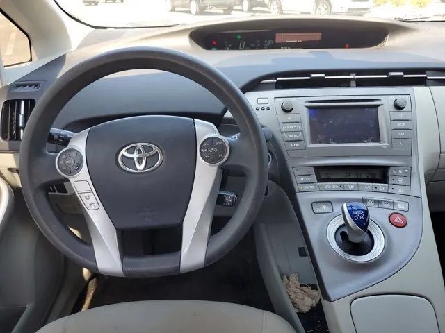 Used 2013 Toyota Prius Two FWD image 11