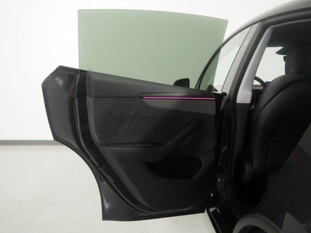 Used 2026 Tesla Model Y Long Range AWD/4WD image 59
