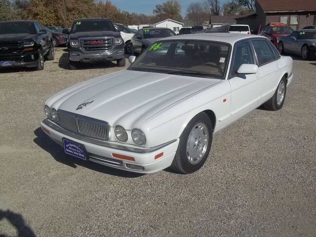 Used 1996 Jaguar XJ6 RWD image 2