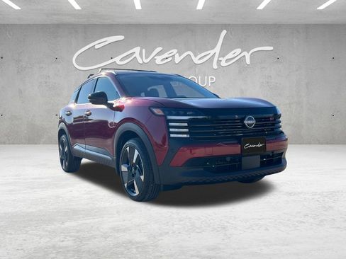 New 2026 Nissan Kicks SR w/ Cold Weather Package image 2