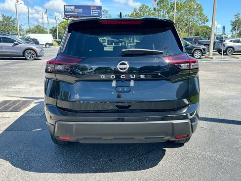 Used 2025 Nissan Rogue SV FWD image 6