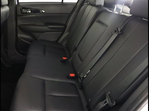 Used 2024 Mitsubishi Eclipse Cross SEL image 18