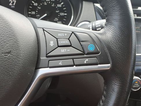 Used 2019 Nissan Rogue Sport SL AWD/4WD image 18