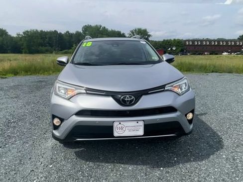 Used 2018 Toyota RAV4 Limited w/ Advanced Technology Package AWD/4WD image 7