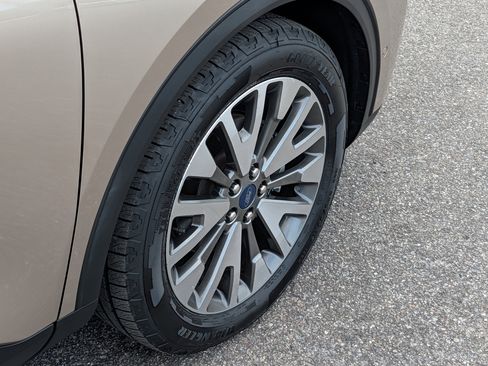 Certified 2021 Ford Escape Titanium image 12