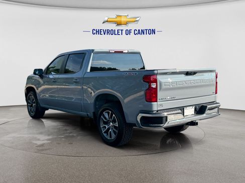 Used 2024 Chevrolet Silverado 1500 LT AWD/4WD image 7