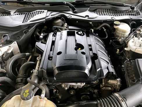 Used 2018 Ford Mustang Premium RWD image 27