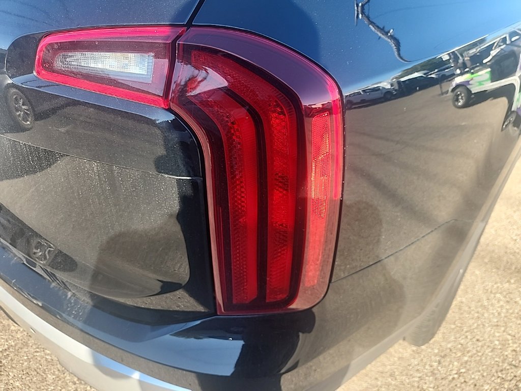 Certified 2024 Kia Telluride LX FWD image 13
