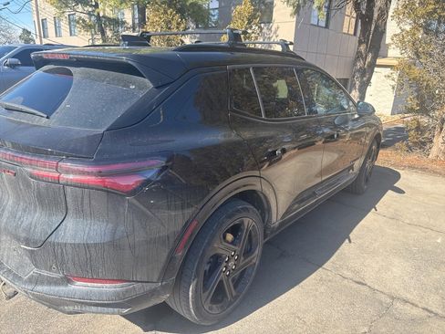 Used 2024 Chevrolet Equinox EV RS image 4