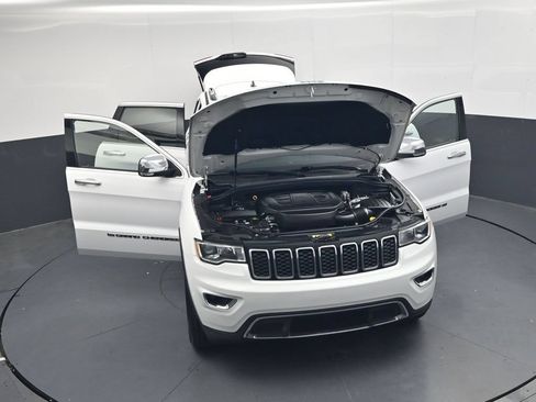 Used 2022 Jeep Grand Cherokee Limited AWD/4WD image 40