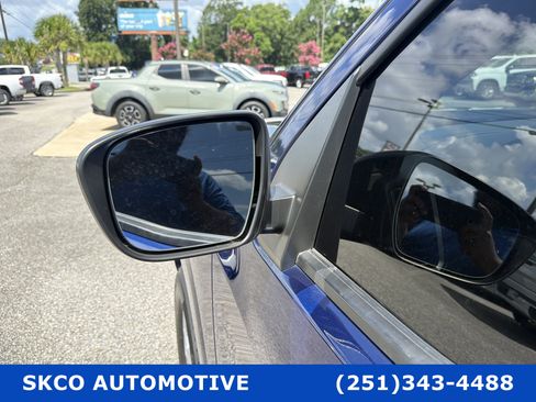 Used 2022 Nissan Frontier SV RWD image 10