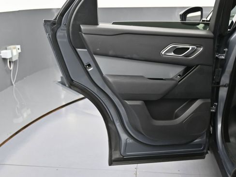 Used 2025 Land Rover Range Rover Velar S image 41