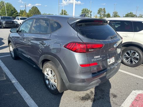 Used 2021 Hyundai Tucson SE FWD image 4