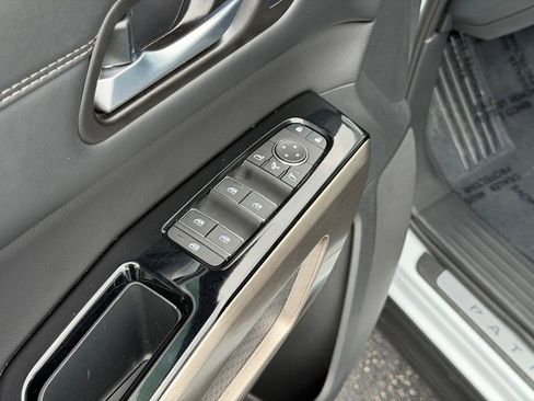 Used 2025 Nissan Pathfinder Platinum w/ Cargo Package FWD image 15
