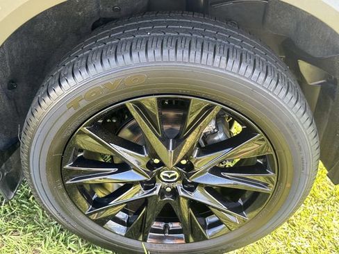 Used 2024 MAZDA CX-5 Carbon Edition image 14