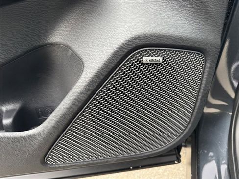 New 2025 Mitsubishi Outlander SEL image 13