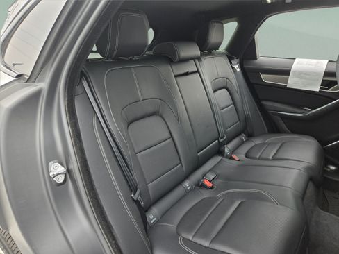 Used 2024 Jaguar F-PACE R-Dynamic S AWD/4WD image 22