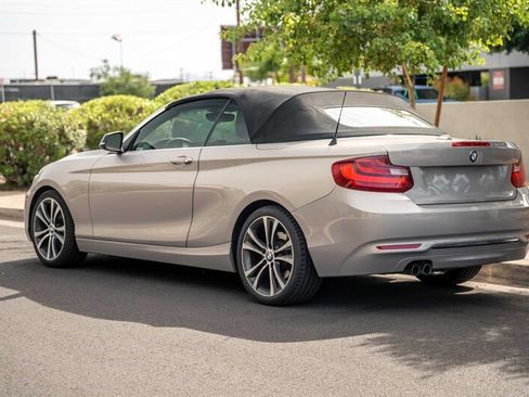 Used 2015 BMW 228i Convertible RWD image 3