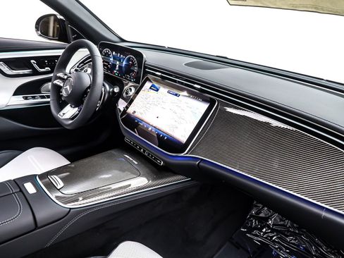 New 2026 Mercedes-Benz E 53 AMG e 4MATIC Sedan image 5