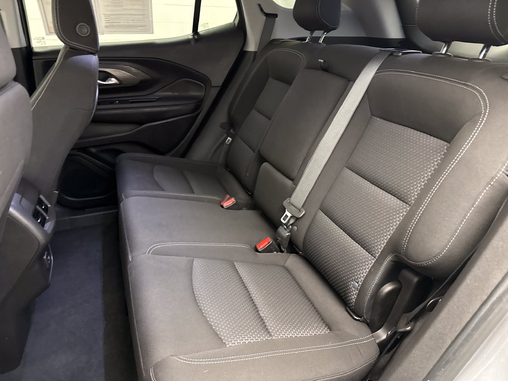 Used 2024 GMC Terrain SLE w/ Driver Convenience Package AWD/4WD image 23
