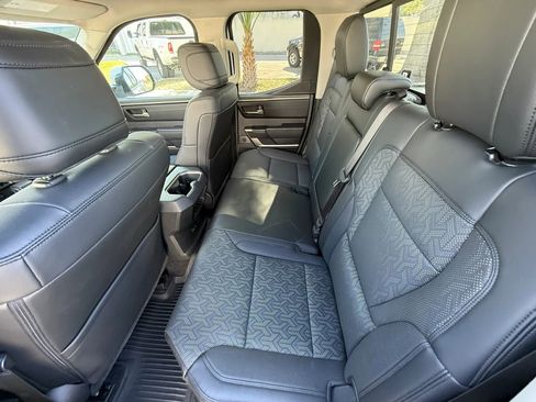 Used 2022 Toyota Tundra Limited AWD/4WD image 9
