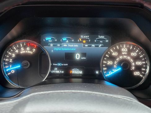 Used 2019 Ford F150 Platinum w/ Equipment Group 701A Luxury AWD/4WD image 24