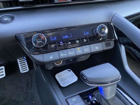 New 2026 Hyundai Elantra SEL Sport Premium FWD image 17
