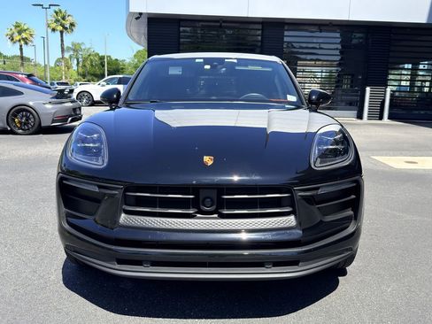 Certified 2023 Porsche Macan AWD/4WD image 11