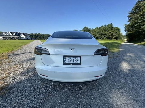Used 2021 Tesla Model 3 image 5