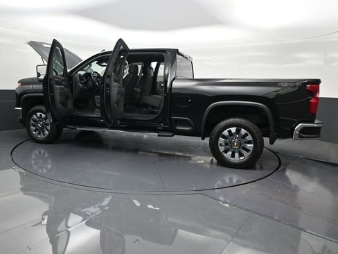 Used 2025 Chevrolet Silverado 2500 LT image 34