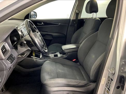 Used 2016 Kia Sorento FWD w/ LX Convenience Package image 24