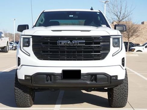 Used 2024 GMC Sierra 1500 Elevation w/ X31 Off-Road Package image 2