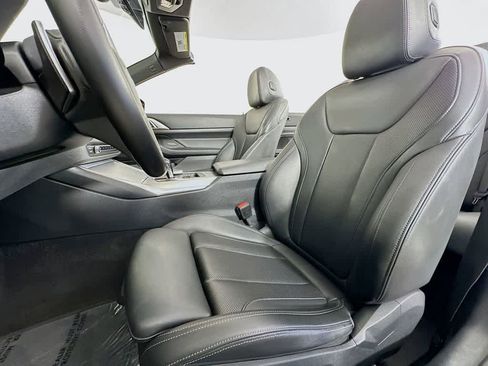 Used 2022 BMW 430i Convertible image 12