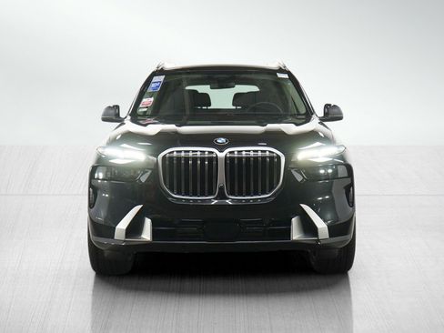 Used 2024 BMW X7 xDrive40i w/ Premium Package AWD/4WD image 8