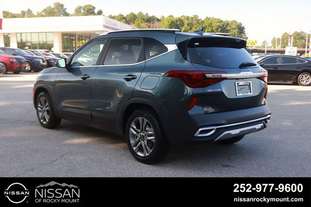 Used 2023 Kia Seltos S w/ Navigation Package FWD image 5