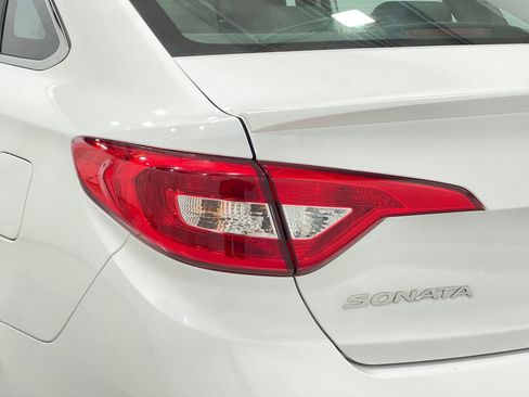 Used 2017 Hyundai Sonata Sport w/ Value Edition Package 02 image 33