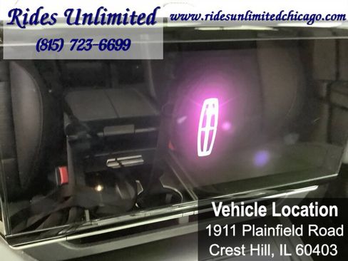 Used 2025 Lincoln Nautilus Reserve w/ Jet Appearance Package image 28