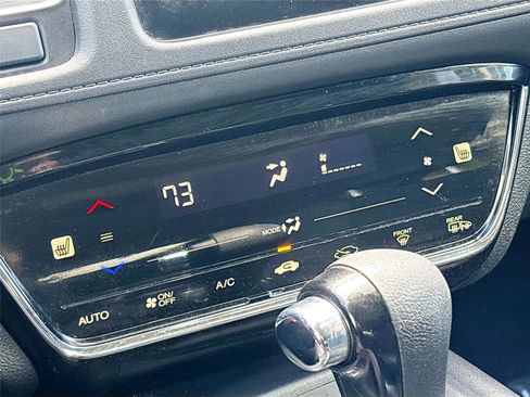 Used 2021 Honda HR-V EX image 17