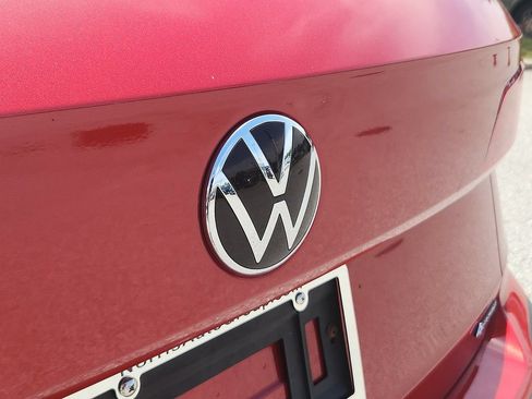 Used 2022 Volkswagen Taos SE AWD/4WD image 24