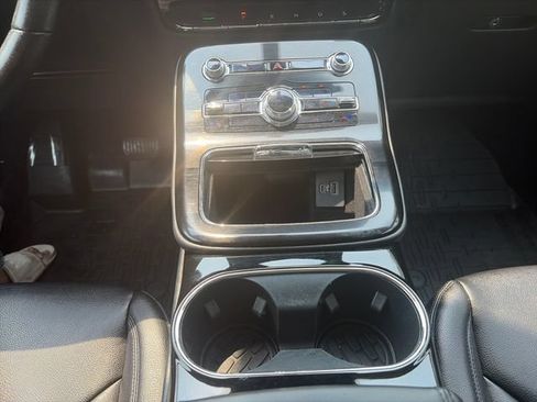 Used 2023 Lincoln Nautilus AWD w/ Premium Package image 32