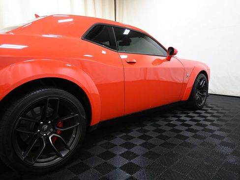 Used 2022 Dodge Challenger R/T Scat Pack RWD image 19