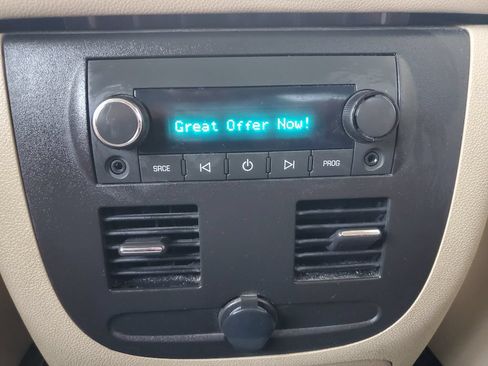 Used 2011 Chevrolet Avalanche LS RWD image 23