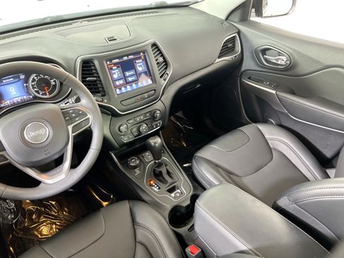Used 2022 Jeep Cherokee Latitude Lux w/ Mopar Interior Package AWD/4WD image 22