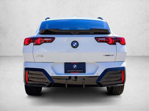 New 2026 BMW X2 xDrive28i AWD/4WD image 6