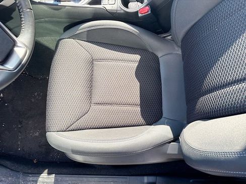 Used 2023 Subaru Forester Premium image 11