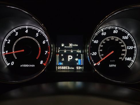 Used 2020 Mitsubishi Outlander Sport SE FWD image 23