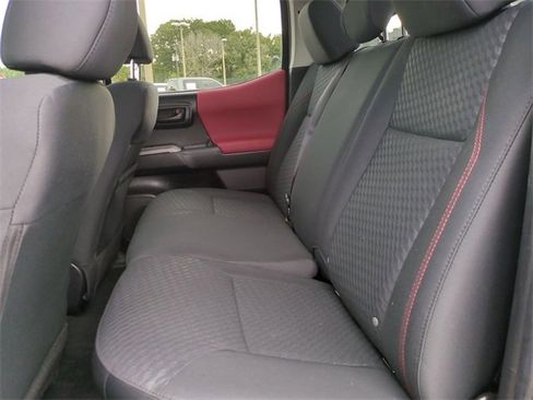 Used 2022 Toyota Tacoma SR5 image 14